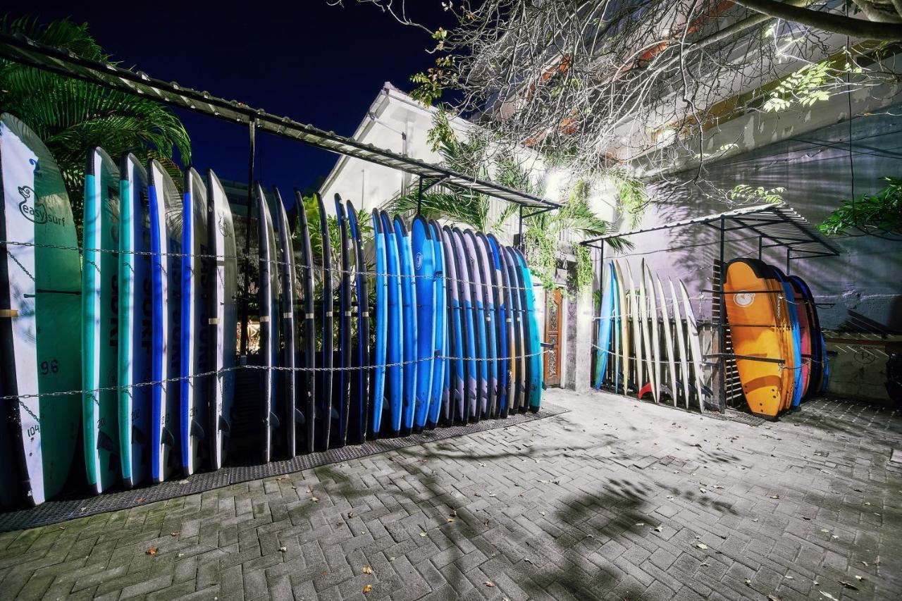 Easy Surf Camp Hotel