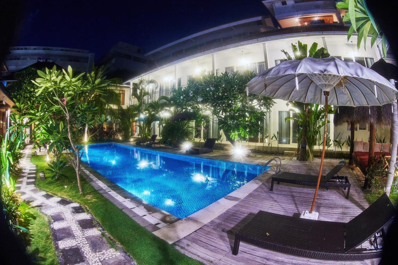 Easy Surf Camp Hotel 3*