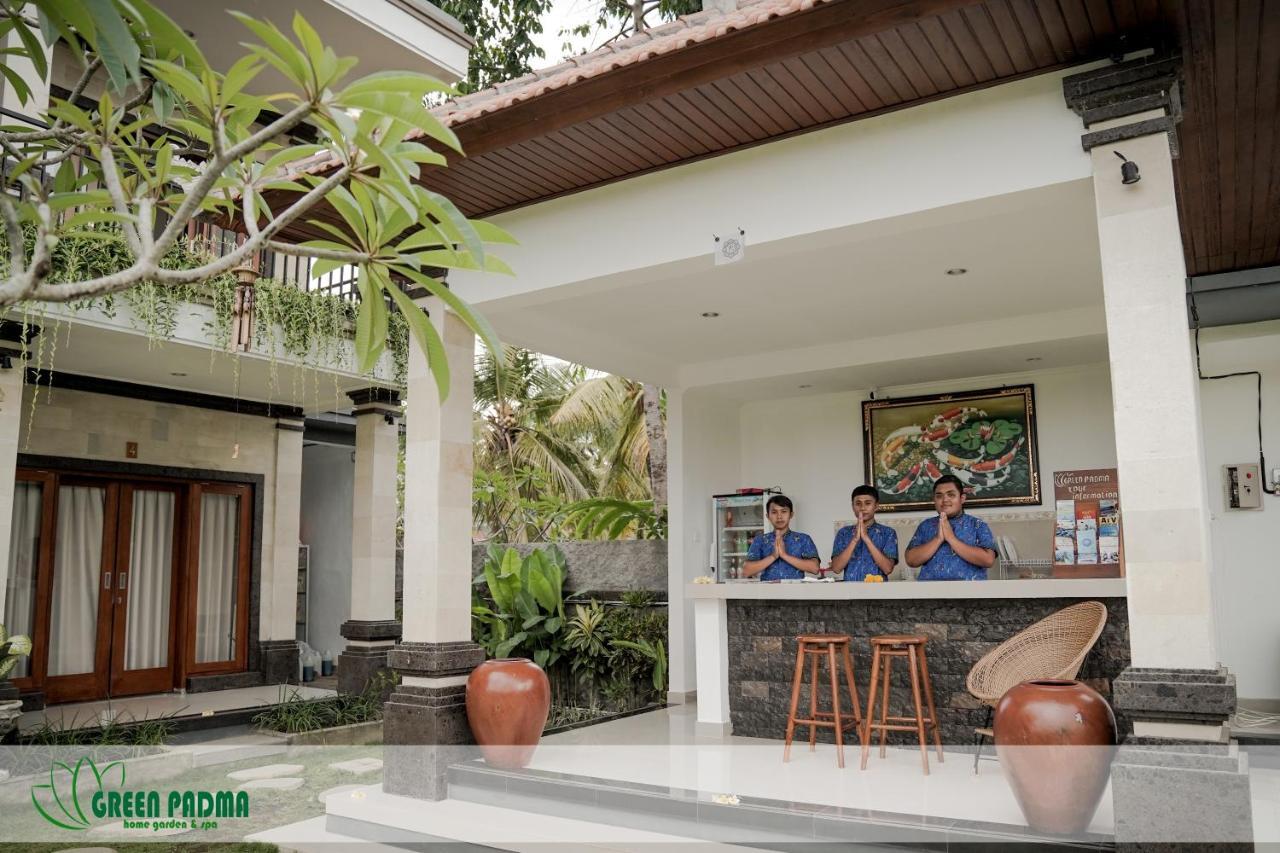 Padma Apartment *