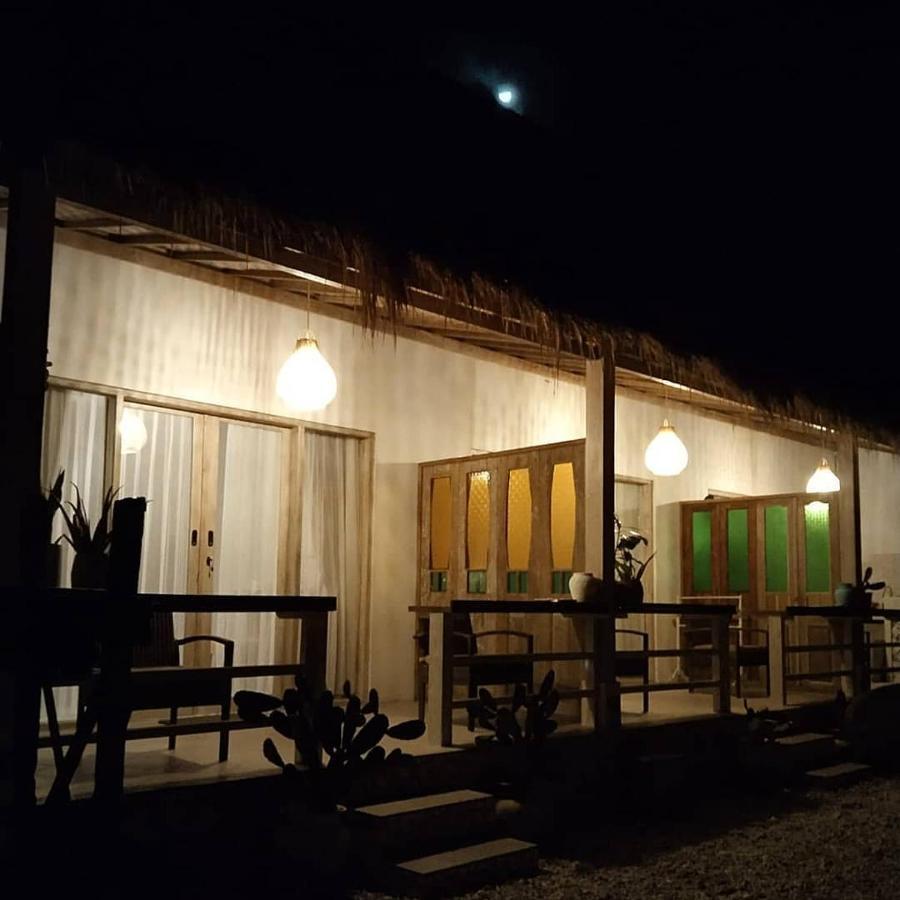 Vns Beachfront Toyapakeh