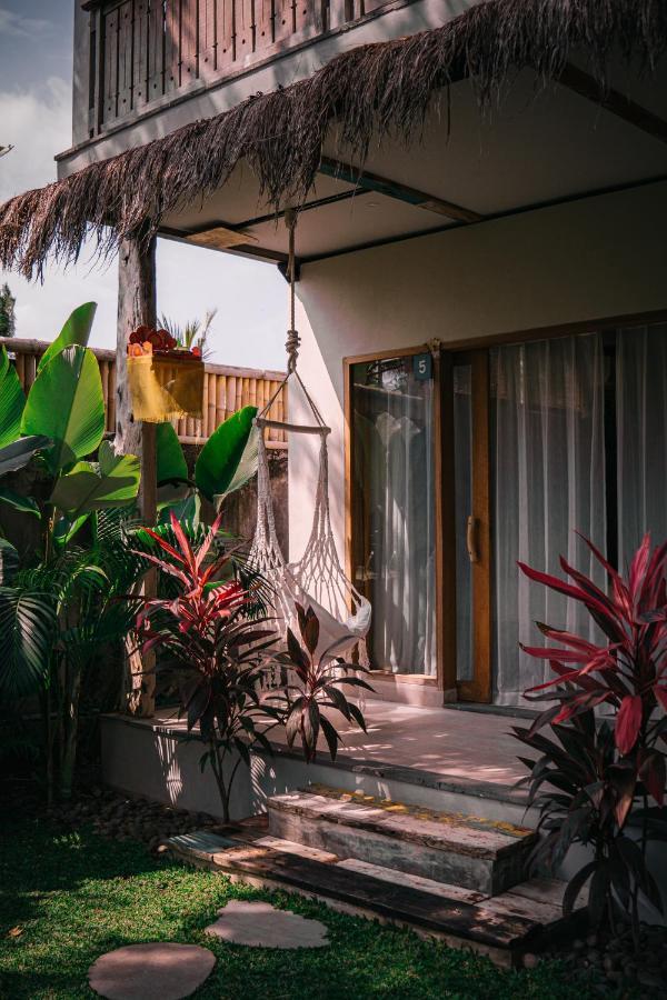 Seaside Tribe - Boutique Surf & Retreat Guest house Tanah Lot (Bali)