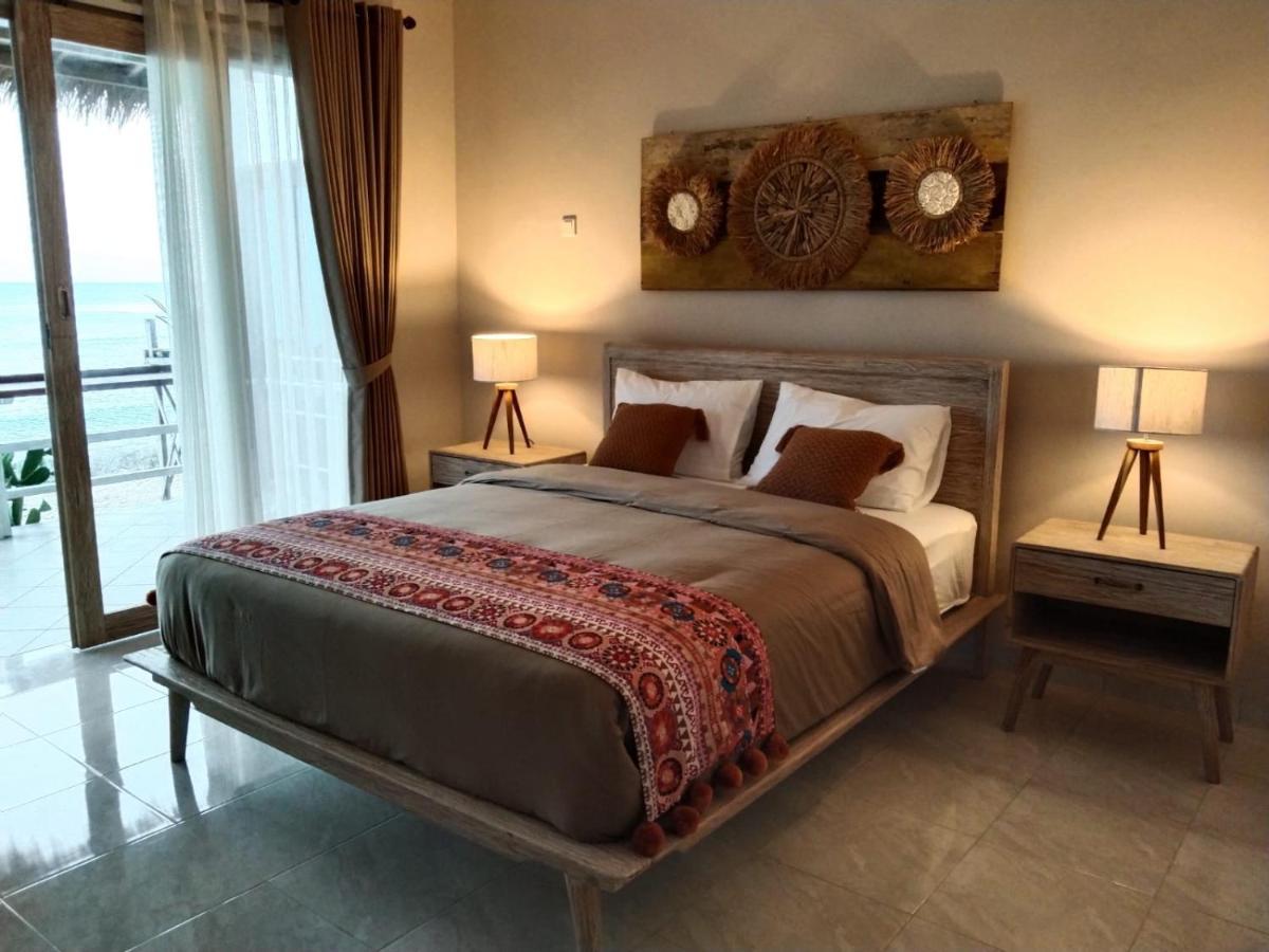 Vns Beachfront Toyapakeh