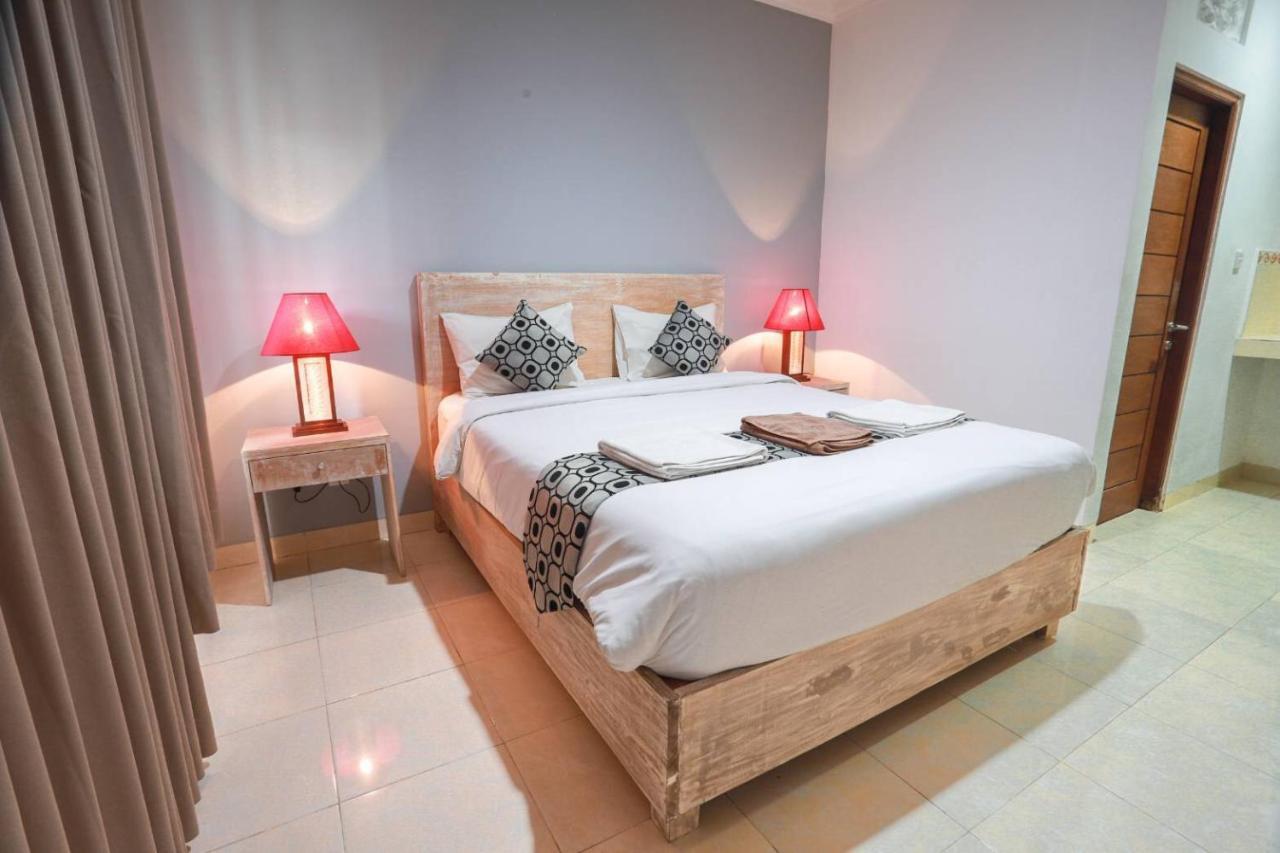 Adi Guest house
