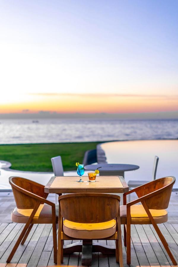 Club & Hotel Lovina (Bali)