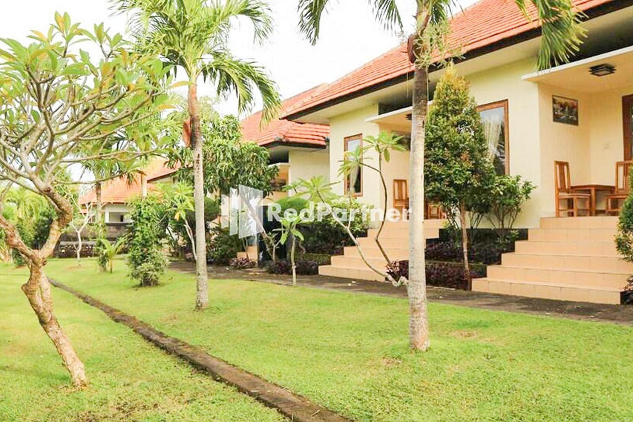 Guest house Bhujangga's Village Near Pantai Redpartner *