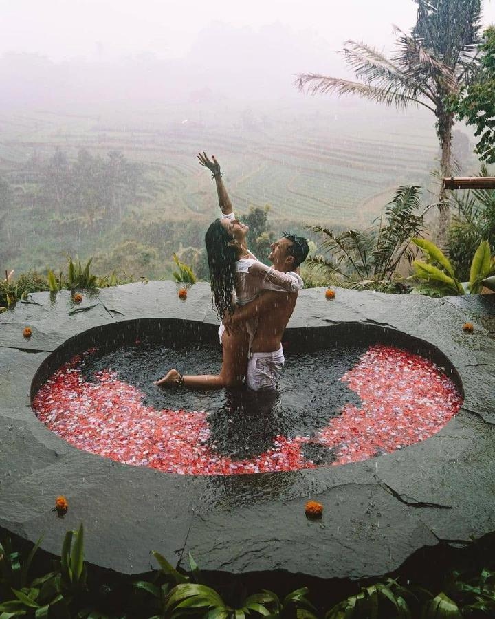 Magic Hills Bali - Magical Eco-luxury Villa Selat