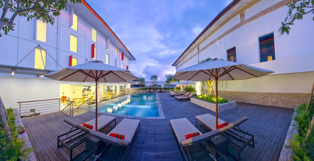 Harris And Conventions Bali Hotel