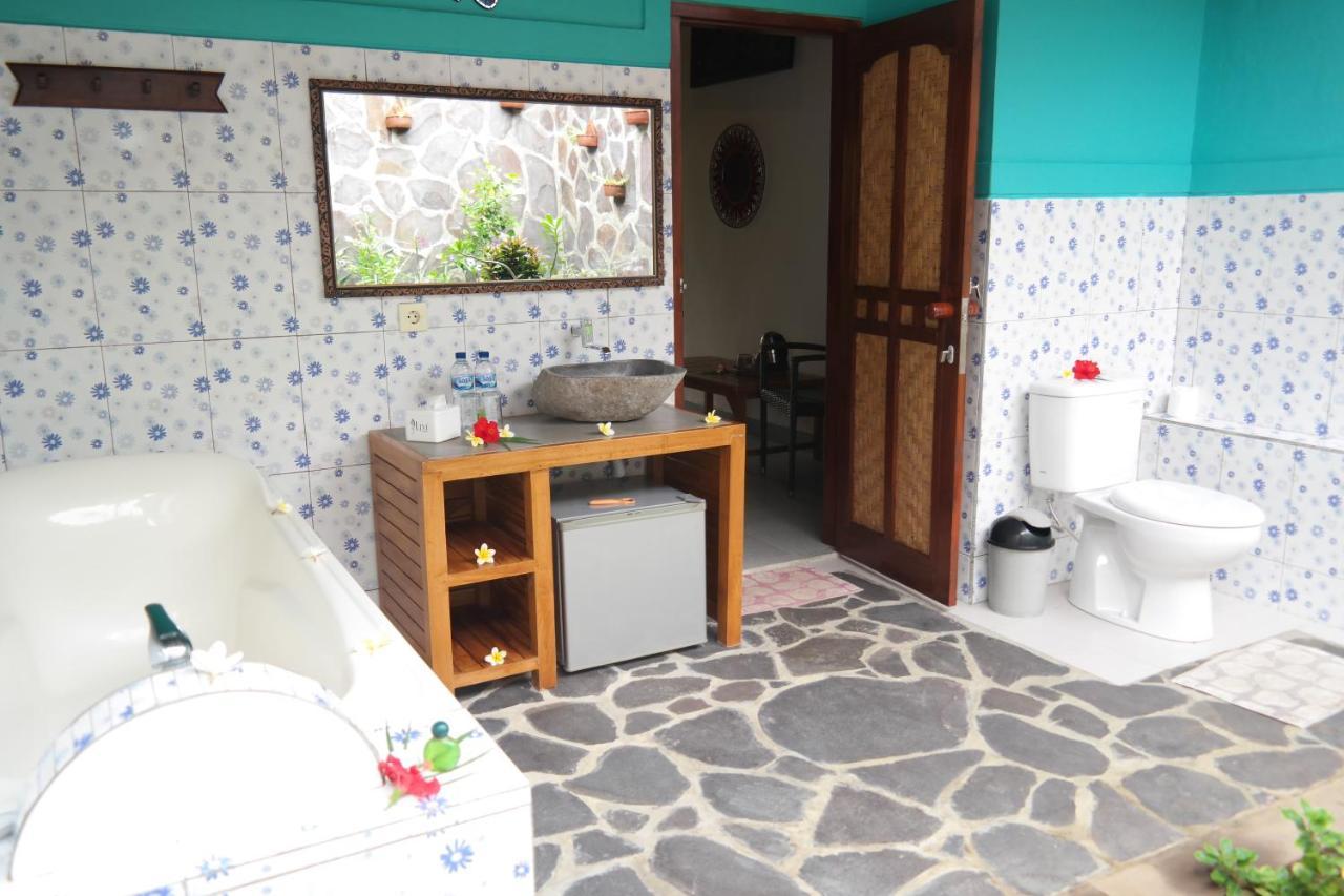 1000 Dream Hotel Lovina (Bali)