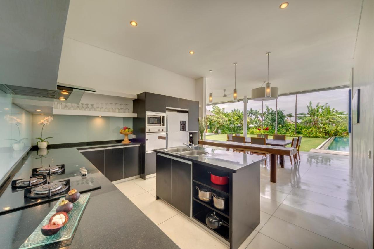 Kavya - 8-minute Walk From Berawa Villa *