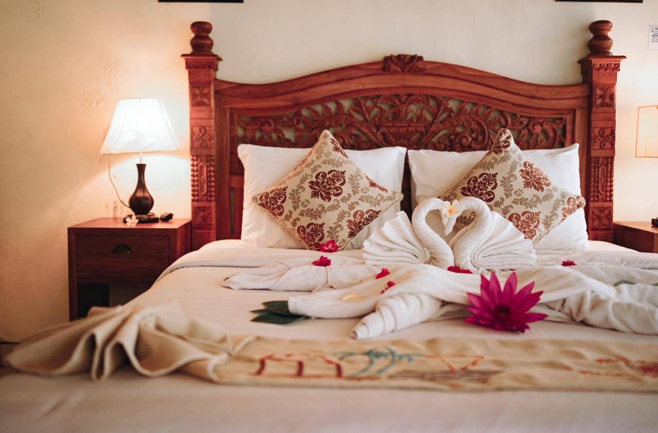 Hotel Cafe & Kebun Wayan 3*