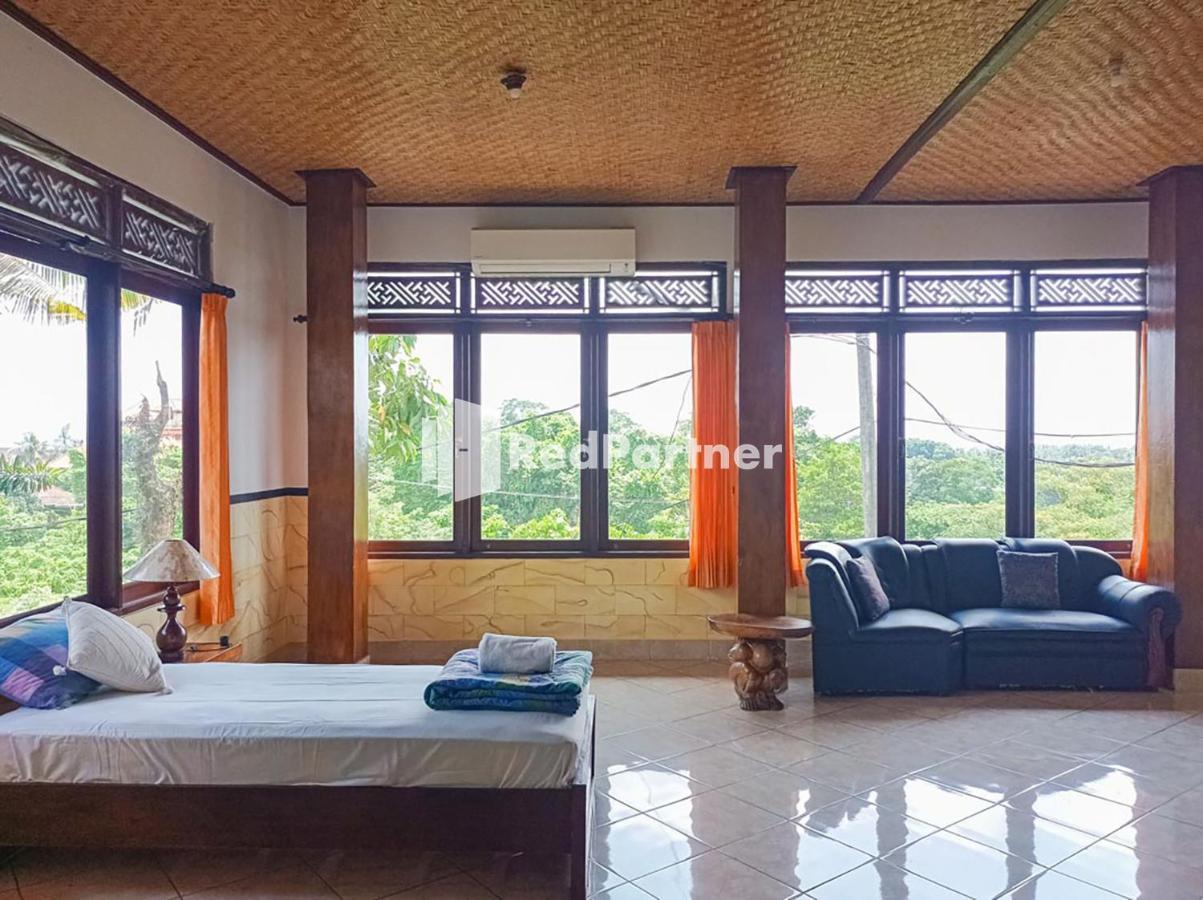 Nando House *