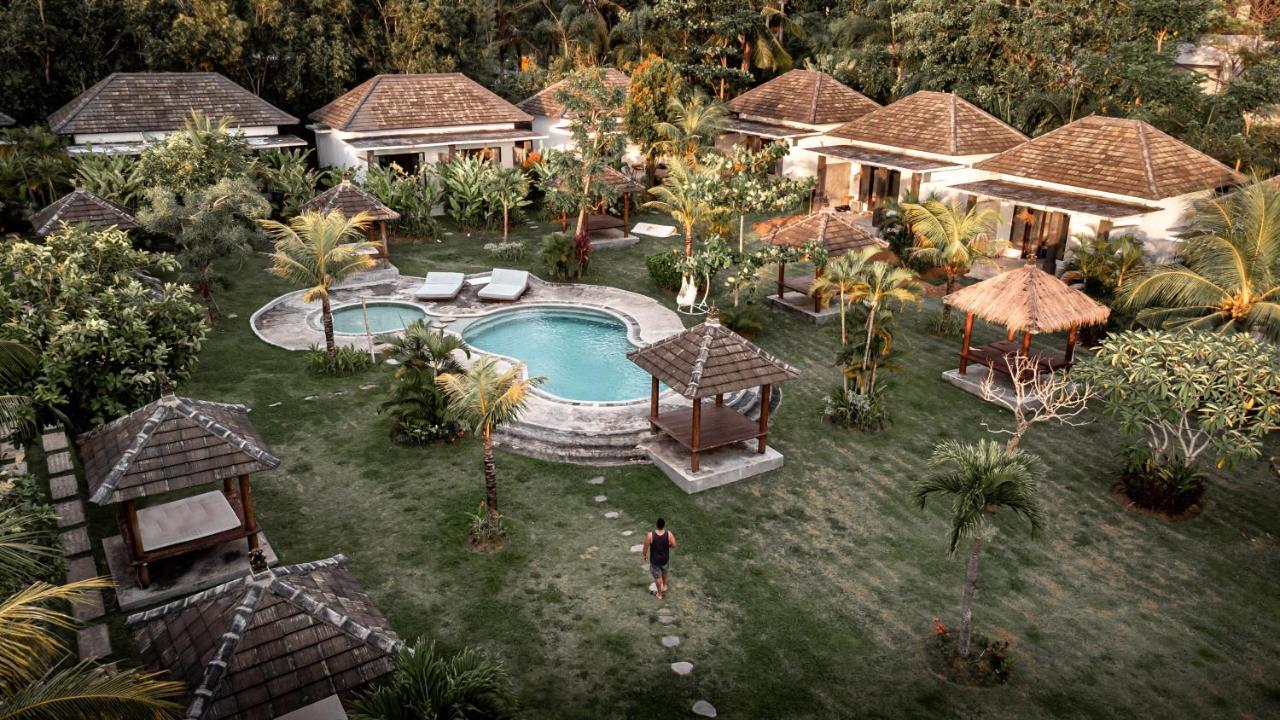 Wisma tamu Village Bali 4*