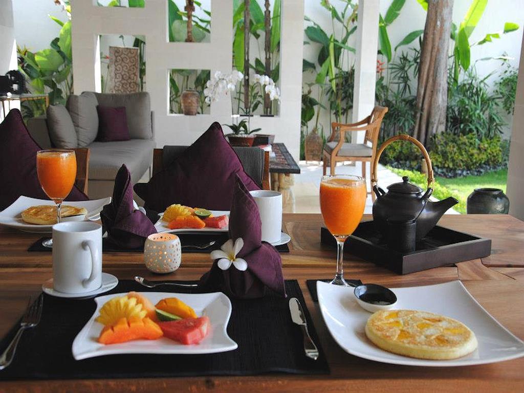 Bali Asri Batubelig Villa Seminyak (Bali)