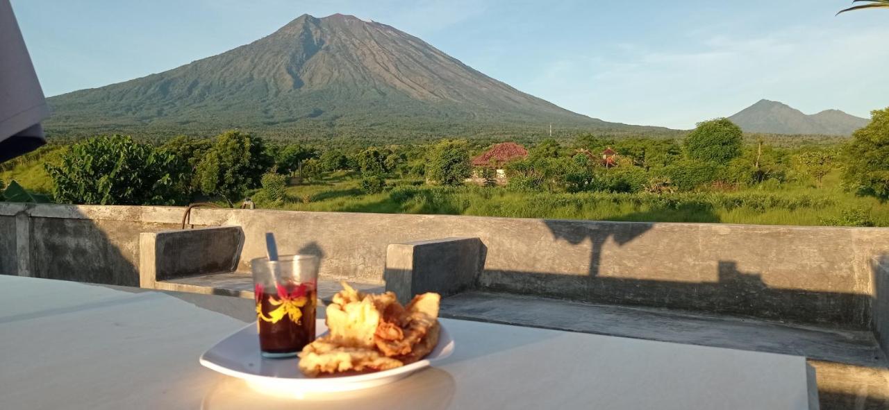 Khrisna Sunrise Tulamben (Bali)