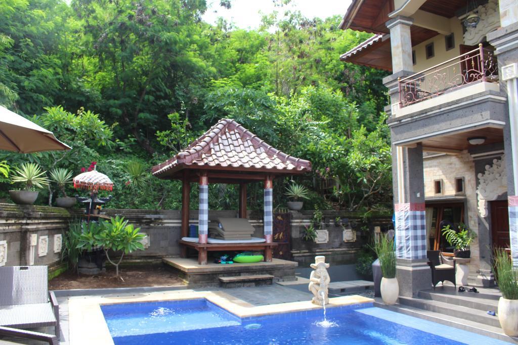 Puri Dawa Villa *