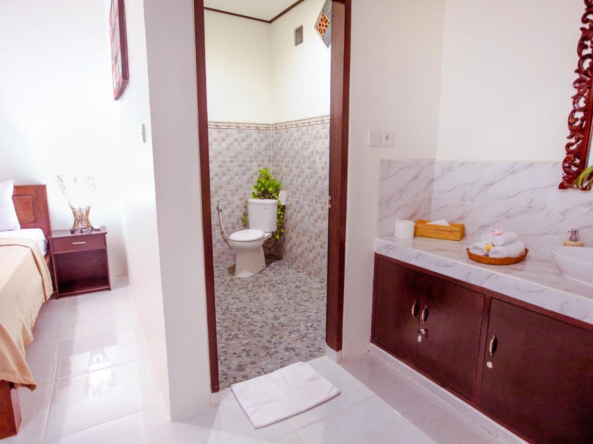 Bali Laksita Homestay *