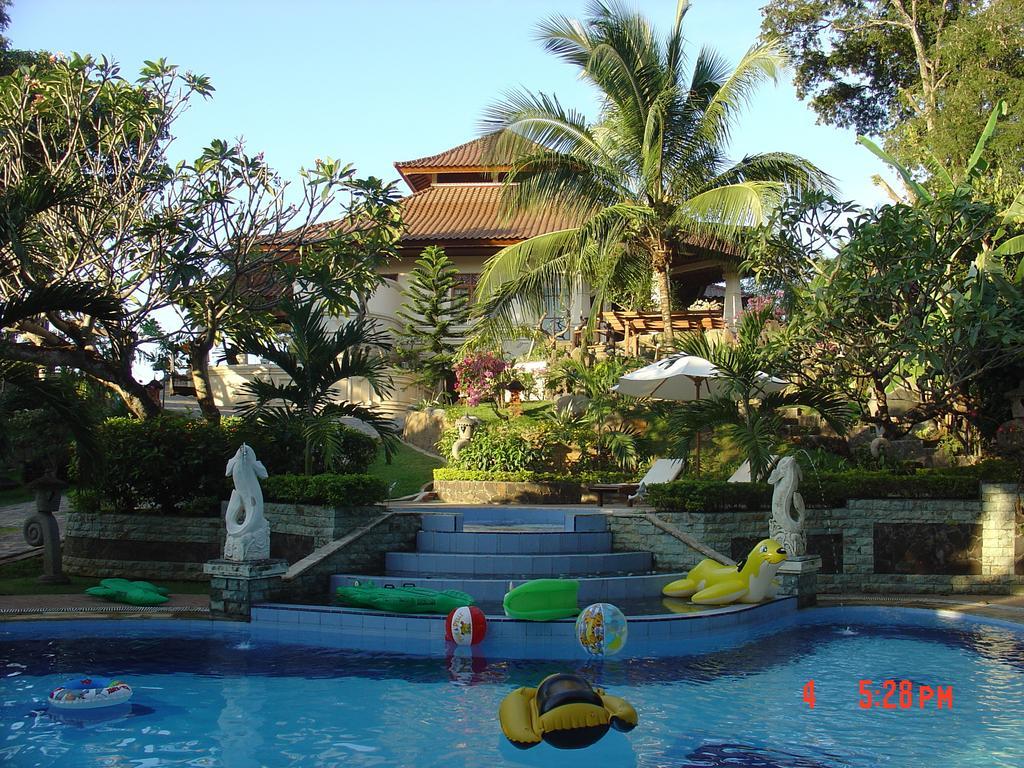 Gunung Paradis Retreat Villa