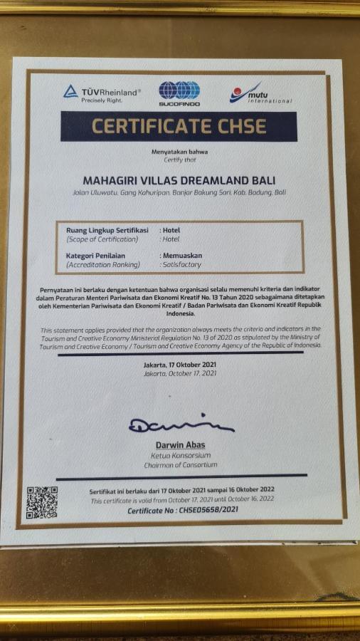 Mahagiri & Dreamland * Uluwatu (Bali)