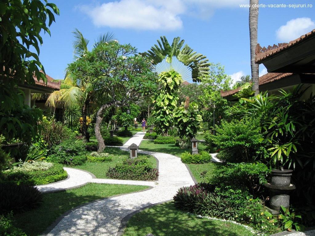 Bali Reef Resort 4*