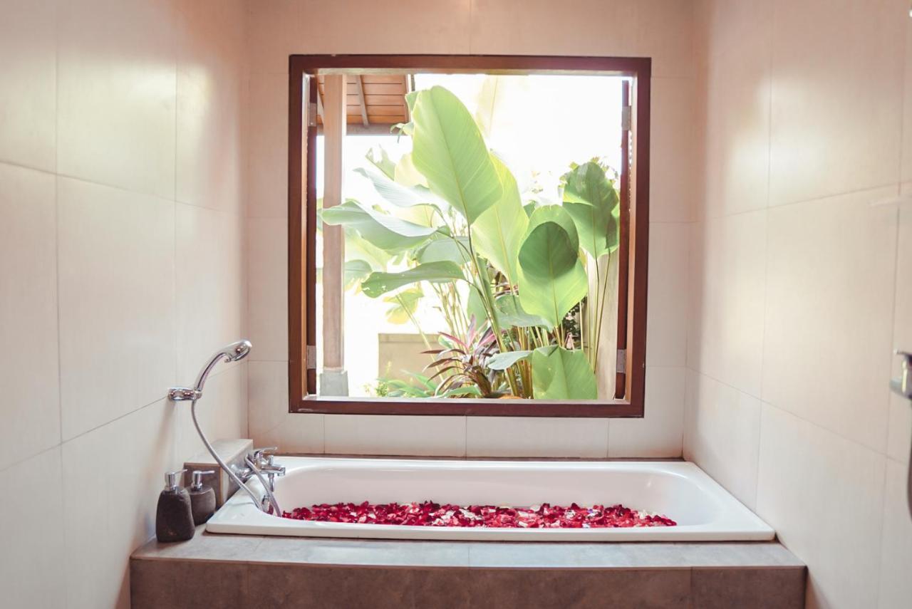 Abinawa Hill Bed & Breakfast *