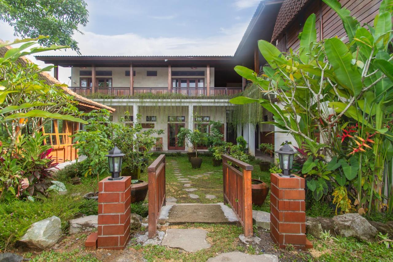 Hotel Graha Petulu By Pramana 4*