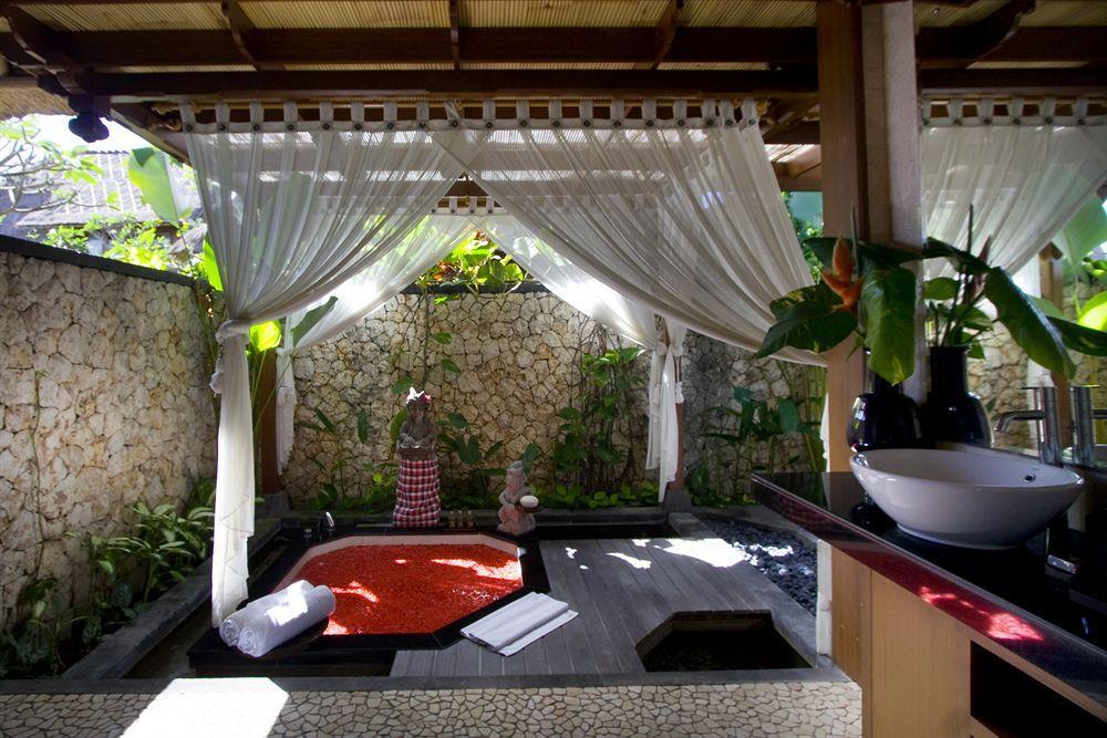 Hill Villas *