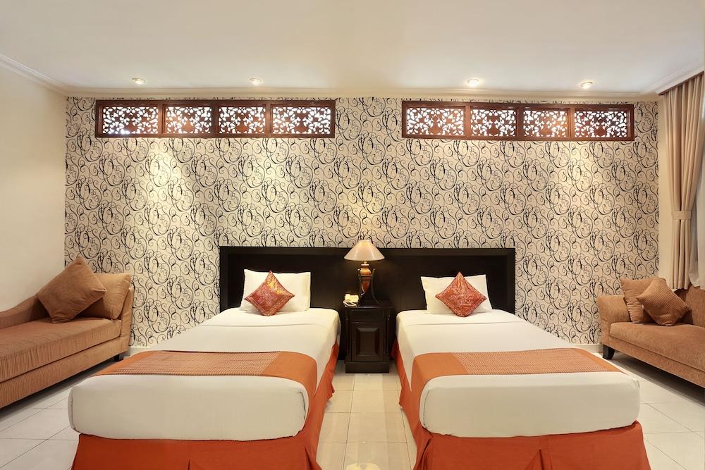 The Batu Belig & Hotel 2*
