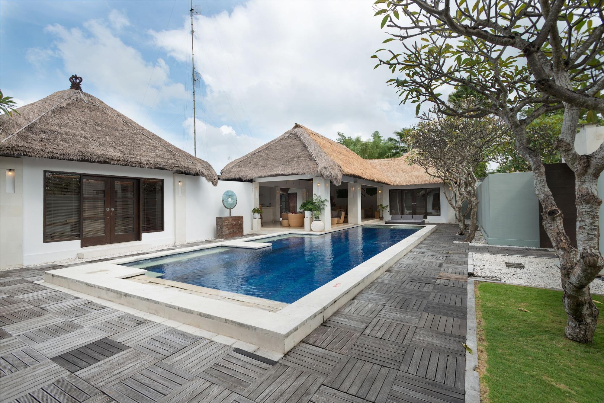Bvilla Villa