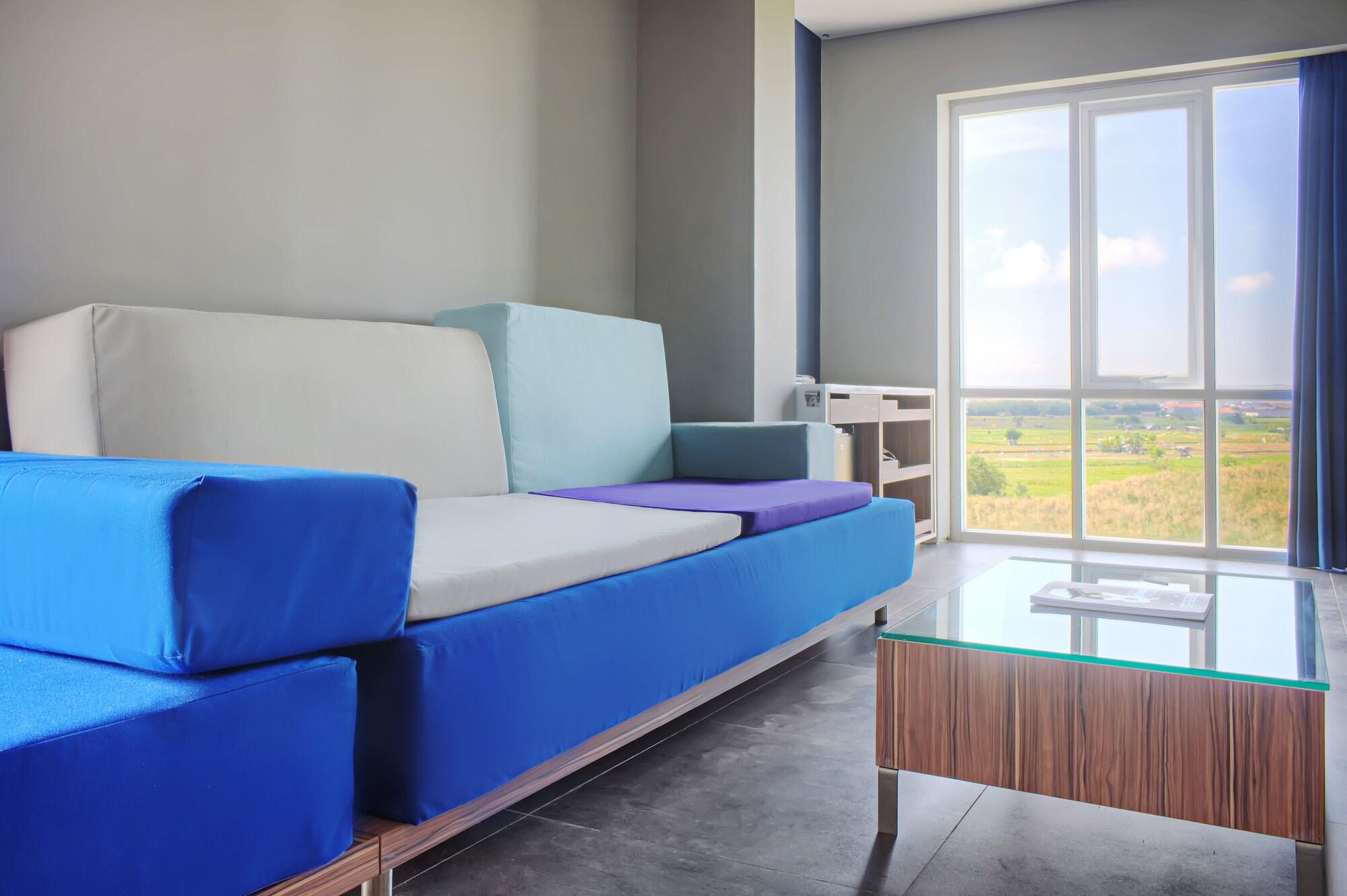 Berry Biz Hotel Seminyak (Bali)