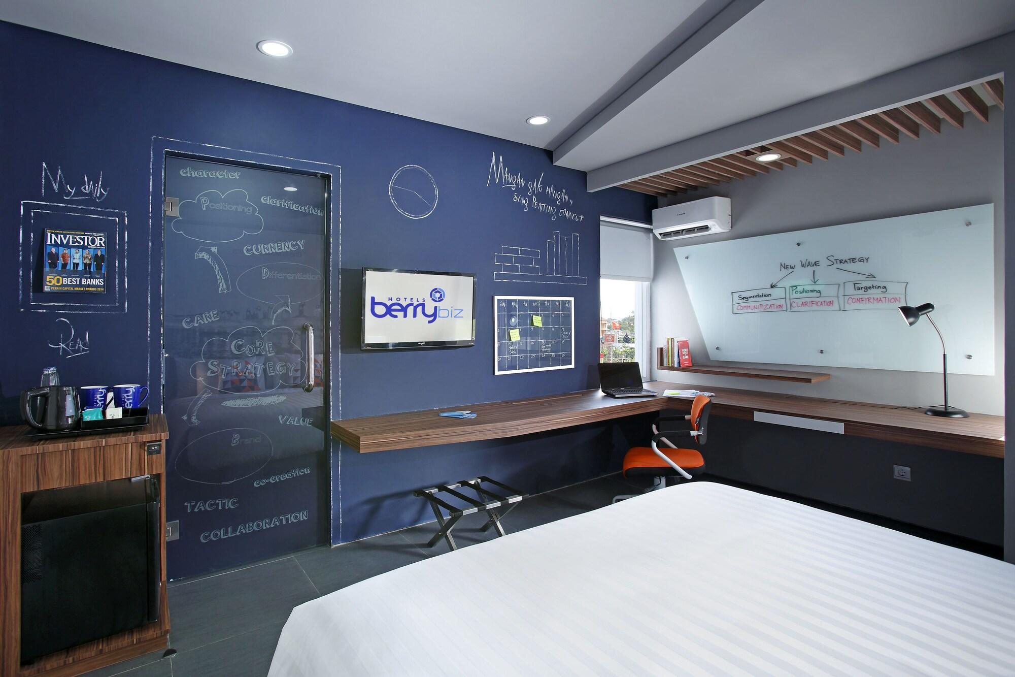 Hotel Berry Biz 3*