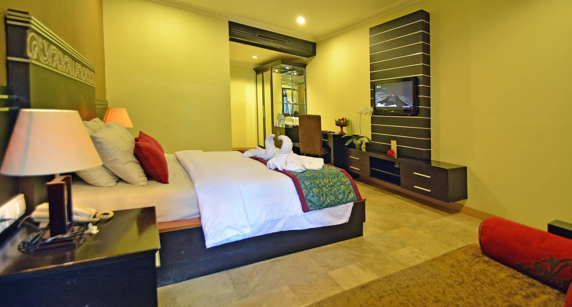Puri Dewa Bharata & Hotel Legian (Bali)