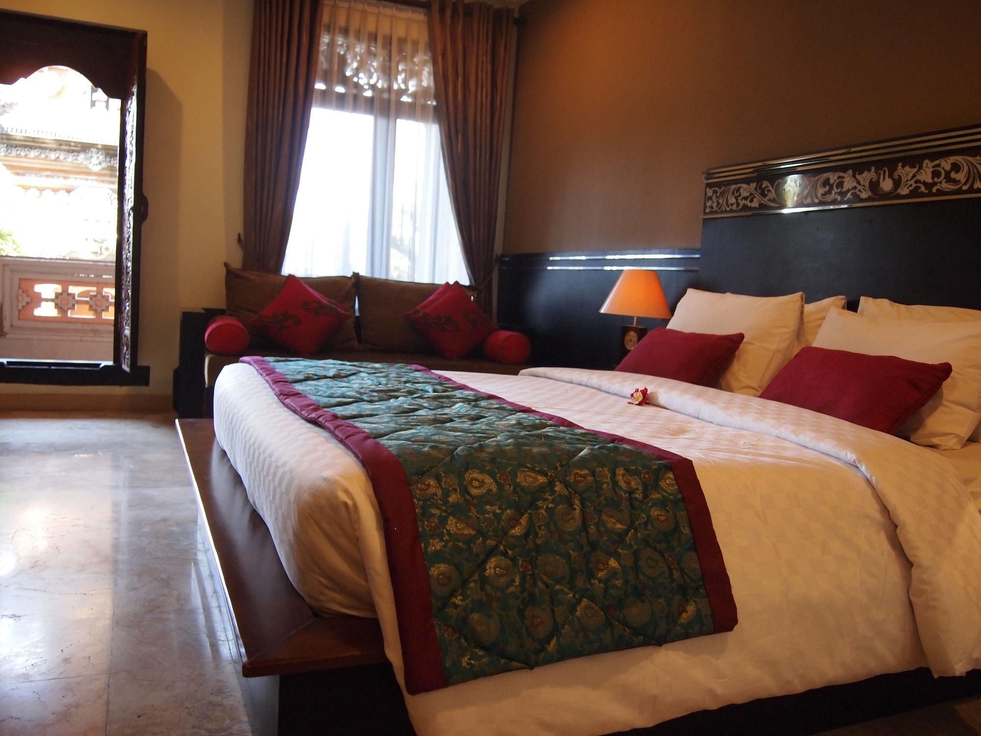 Puri Dewa Bharata & 3* Legian (Bali)