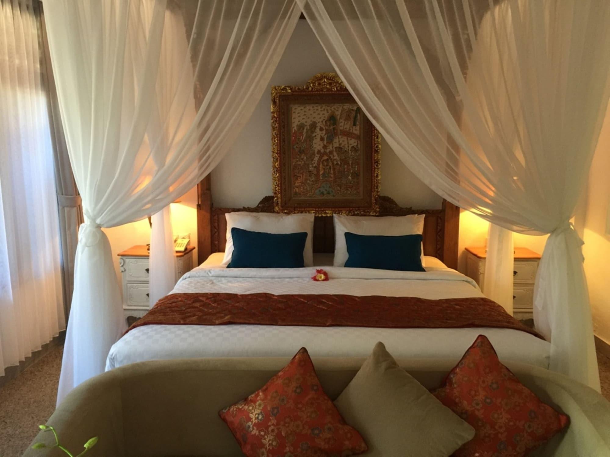 Hotel Puri Dewa Bharata &