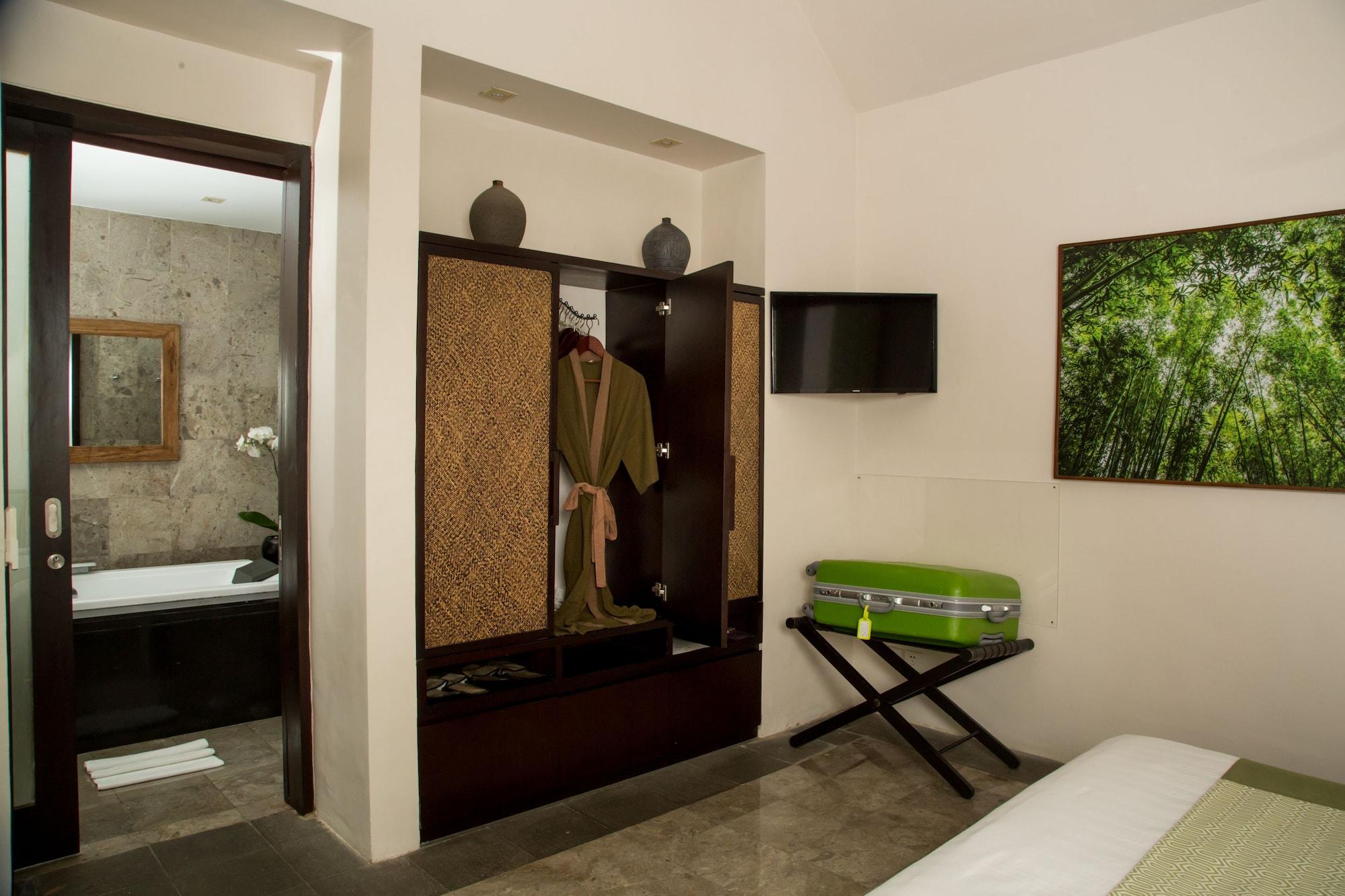 Air Bali Boutique And 4* Petitenget (Seminyak)