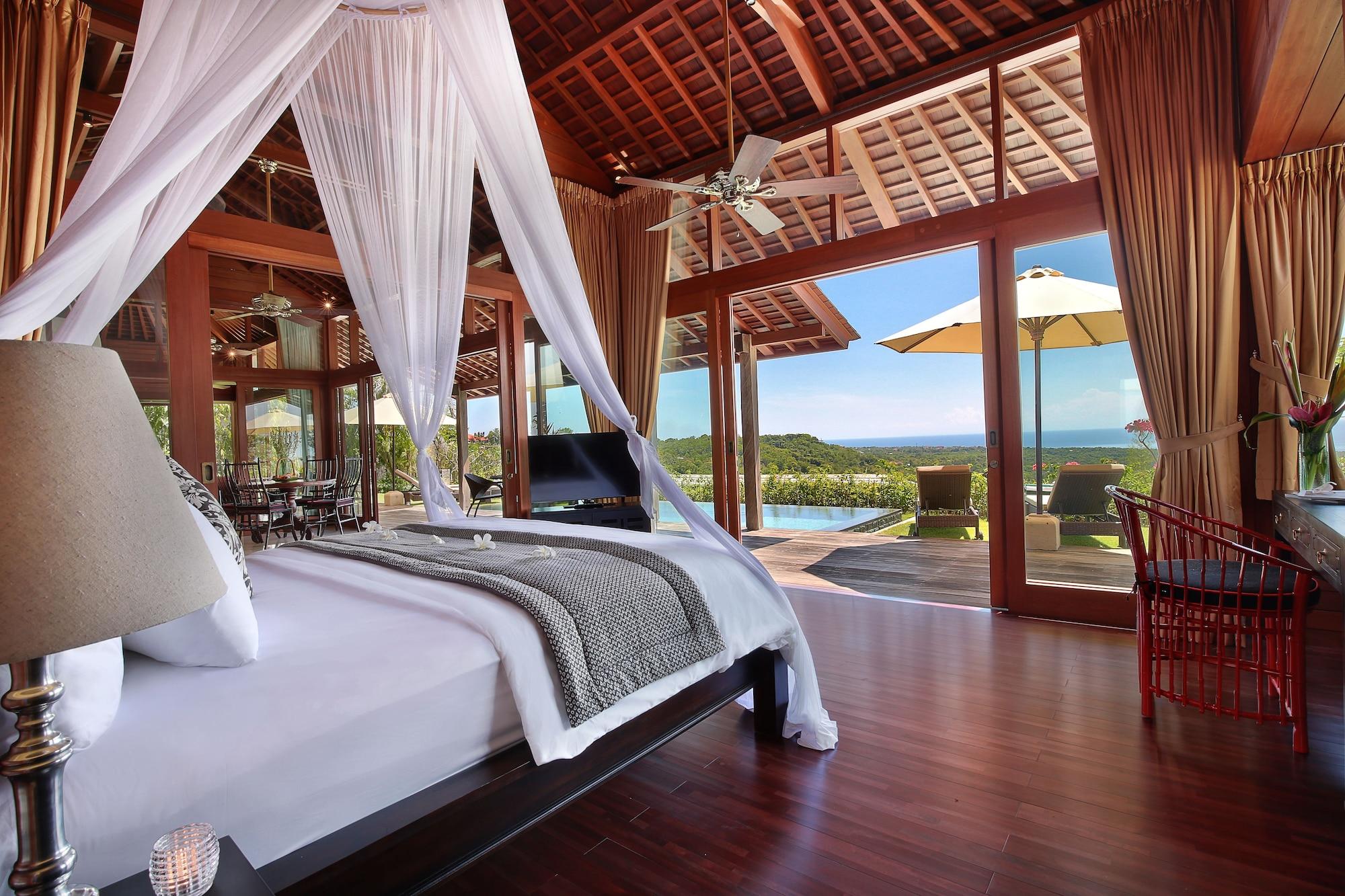 Hidden Hills Villa *