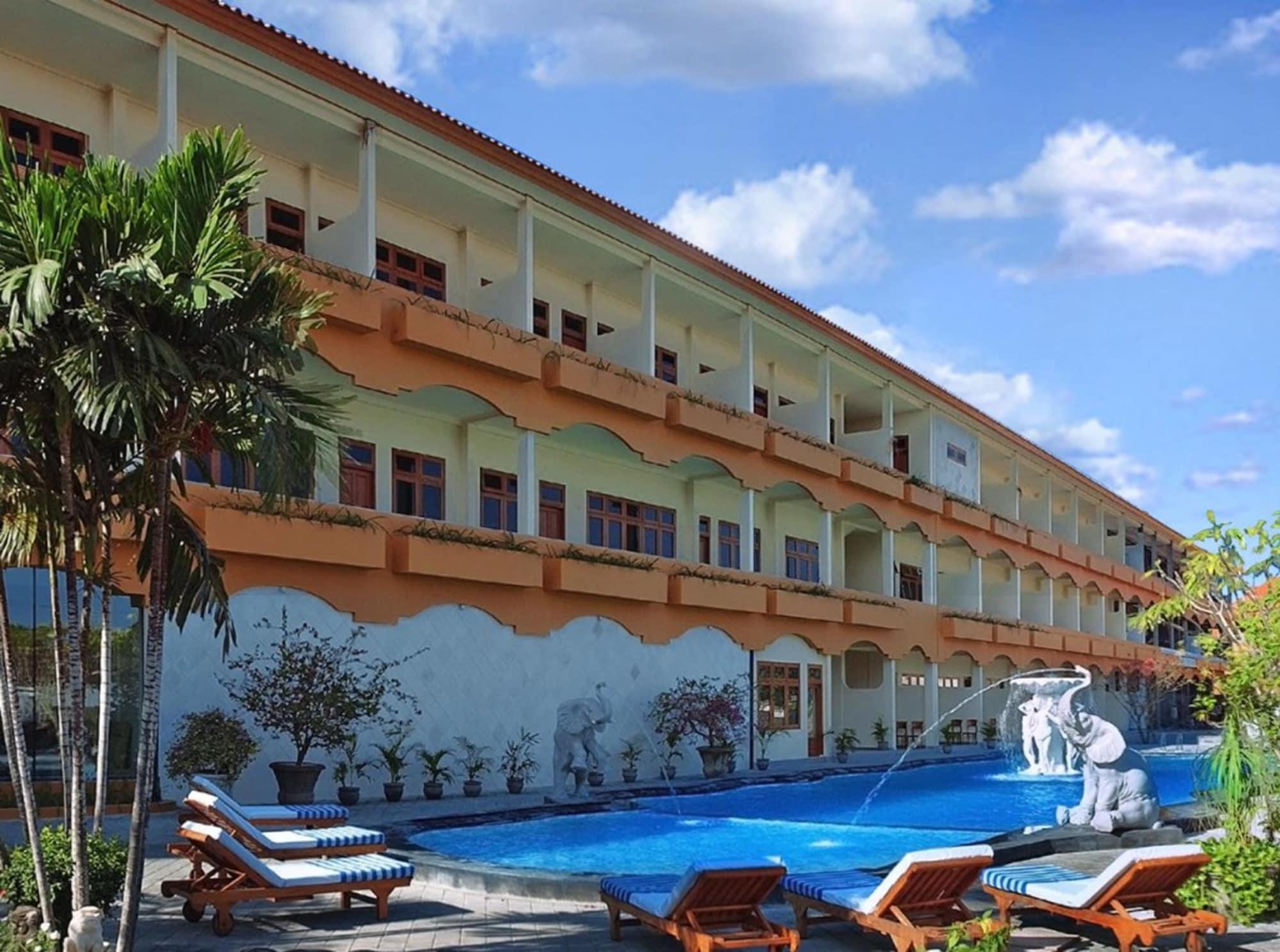 Febri's & Hotel