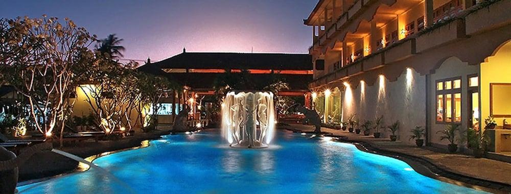 Febri's & Kuta (Bali)