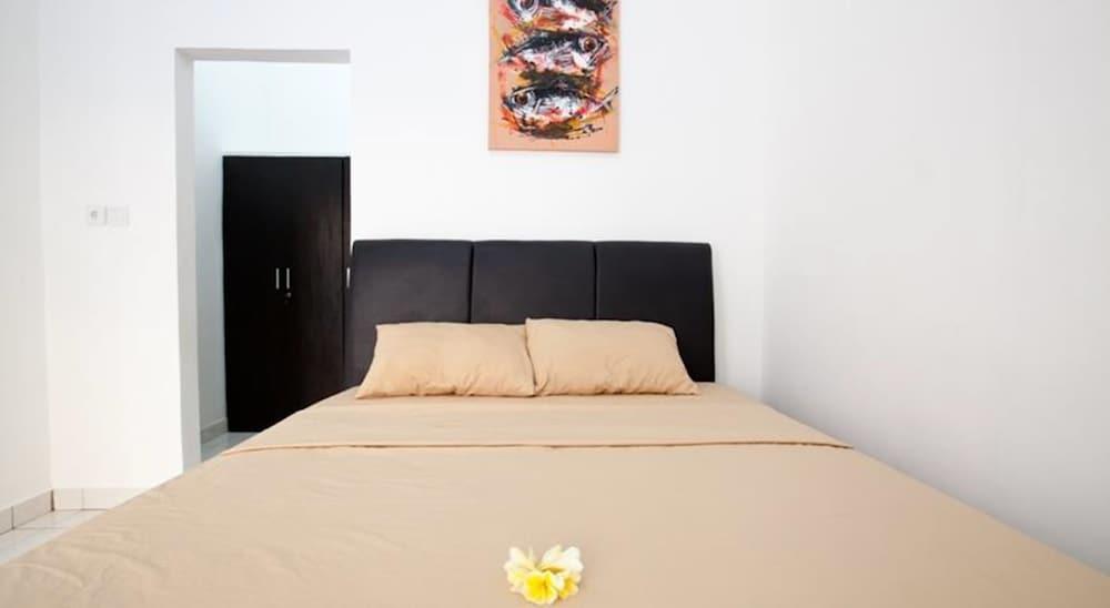 Point 2* Seminyak (Bali)
