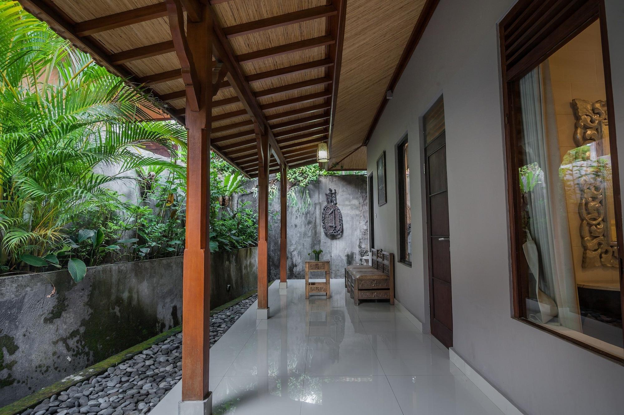 Holiday park Taman Harum 3*
