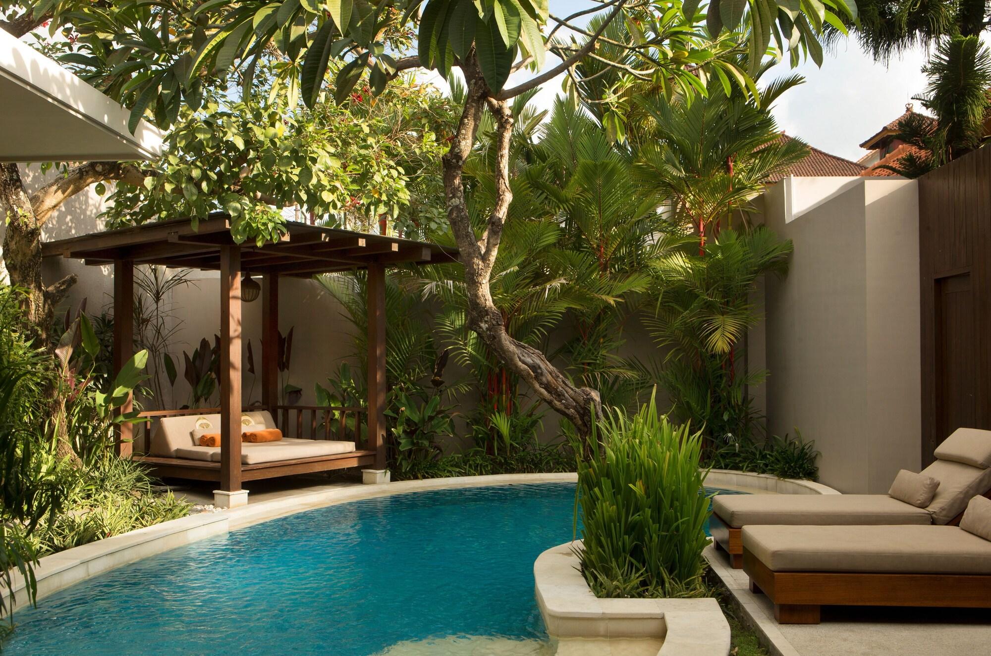 Villa Alaya Dedaun Kuta