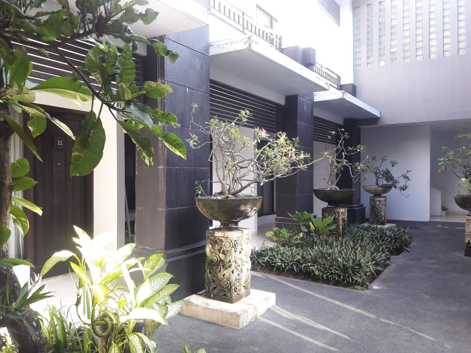 Hotel The Radiant &