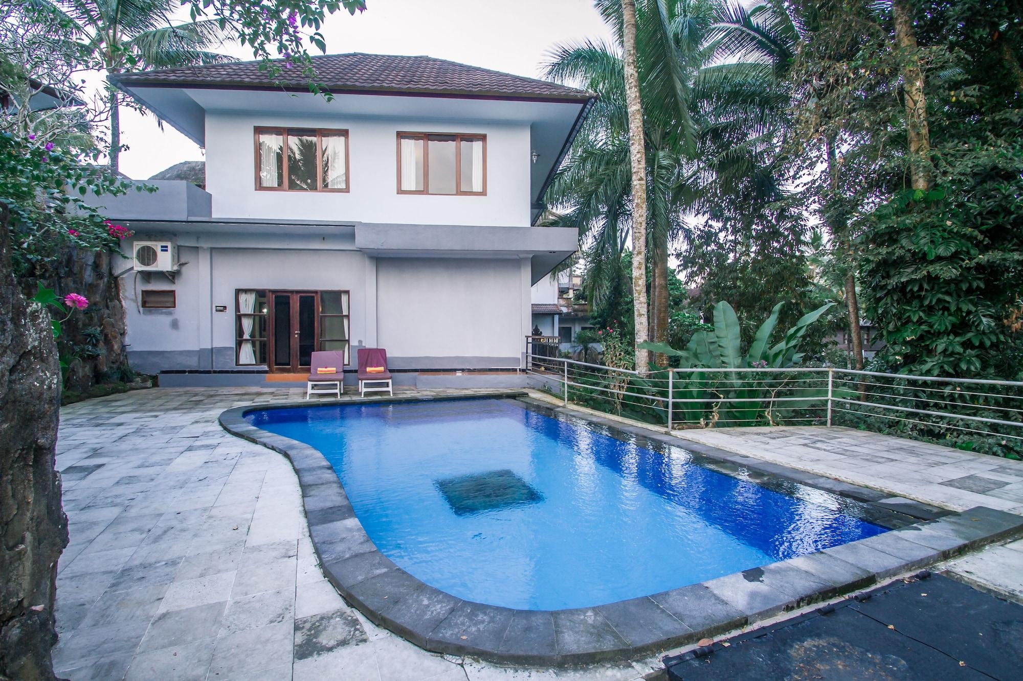 Hotel Puri Saron Madangan - Gianyar