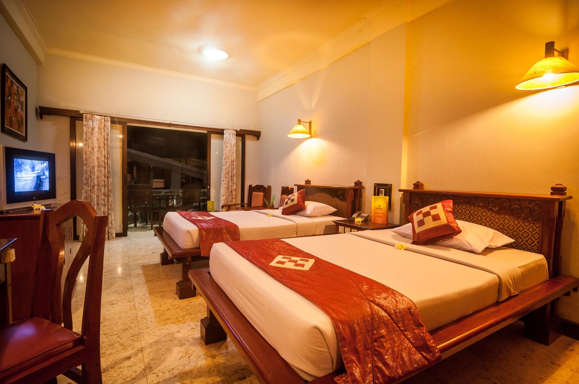 Hotel Melasti Kuta & Spa 3*