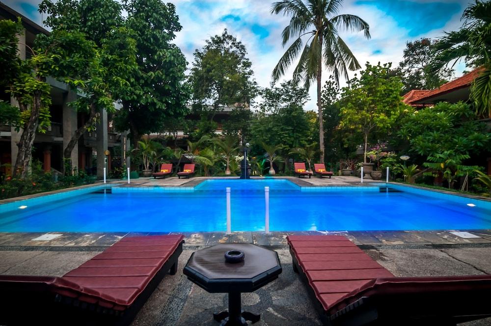 Melasti Kuta & 3*