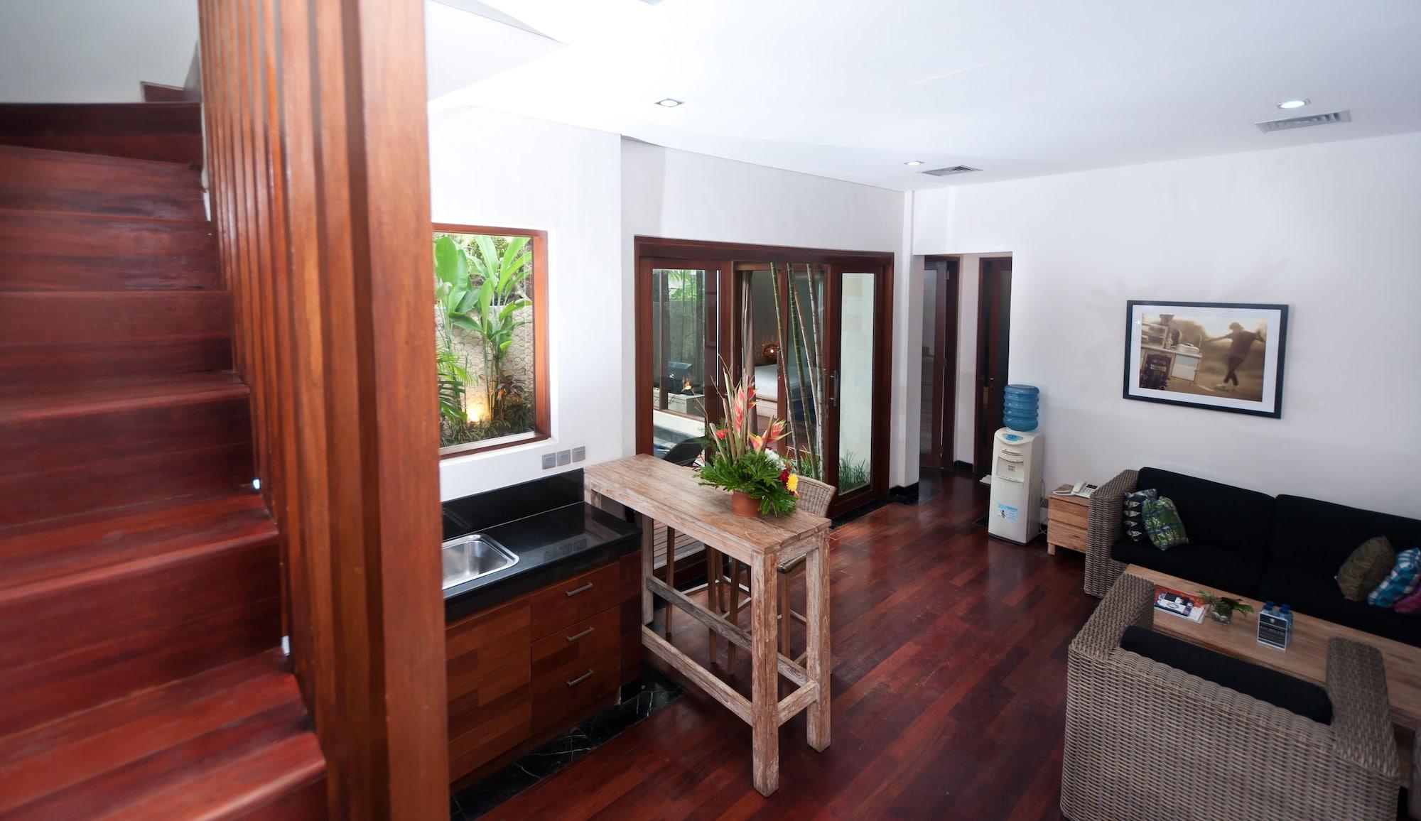 The Dipan Resort, And Seminyak (Bali)