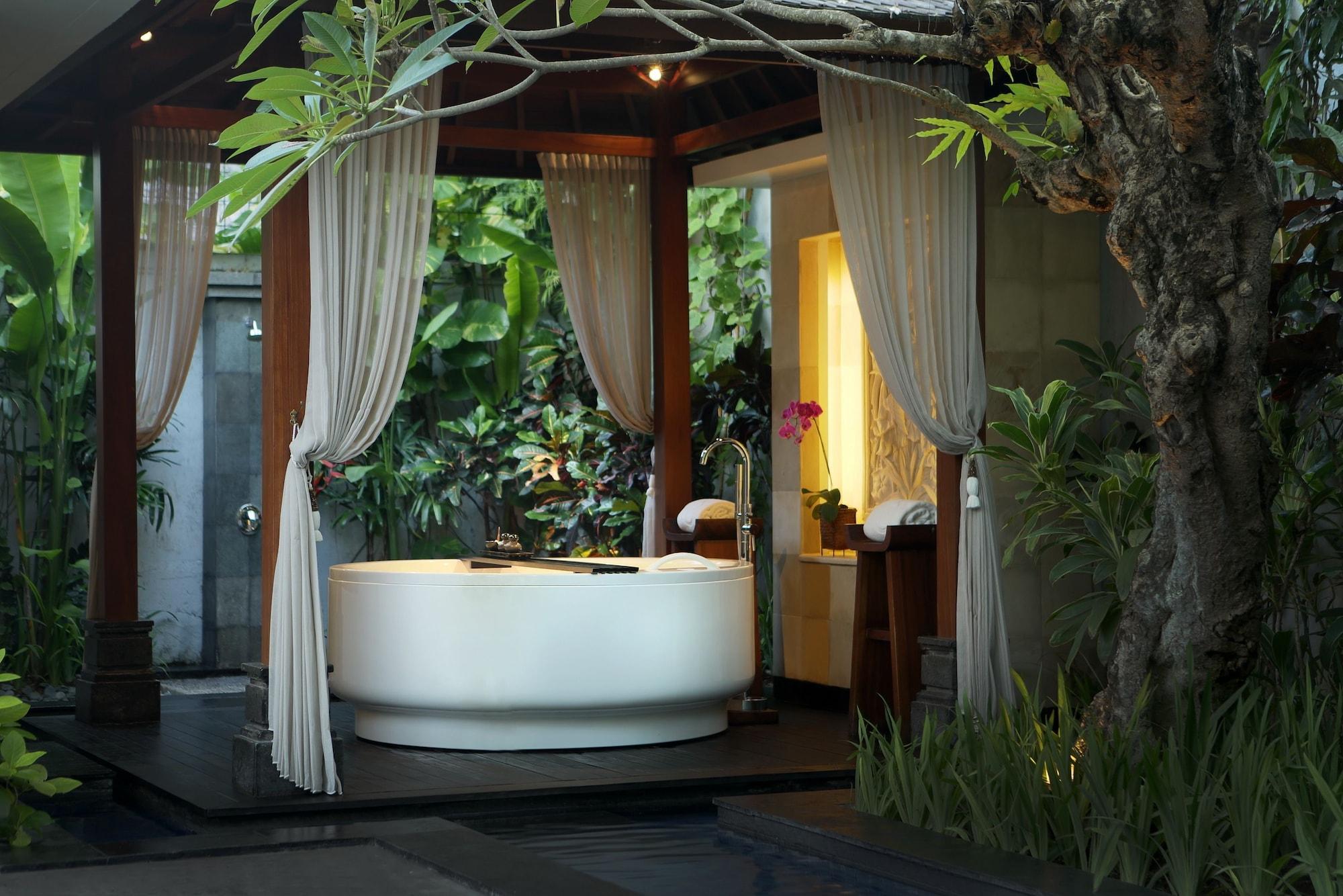 Hotel Awarta Nusa Dua Luxury & Bali 5*
