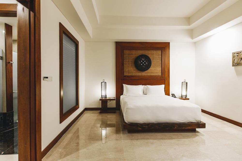 Awarta Nusa Dua Luxury & Bali Nusa Dua (Bali)