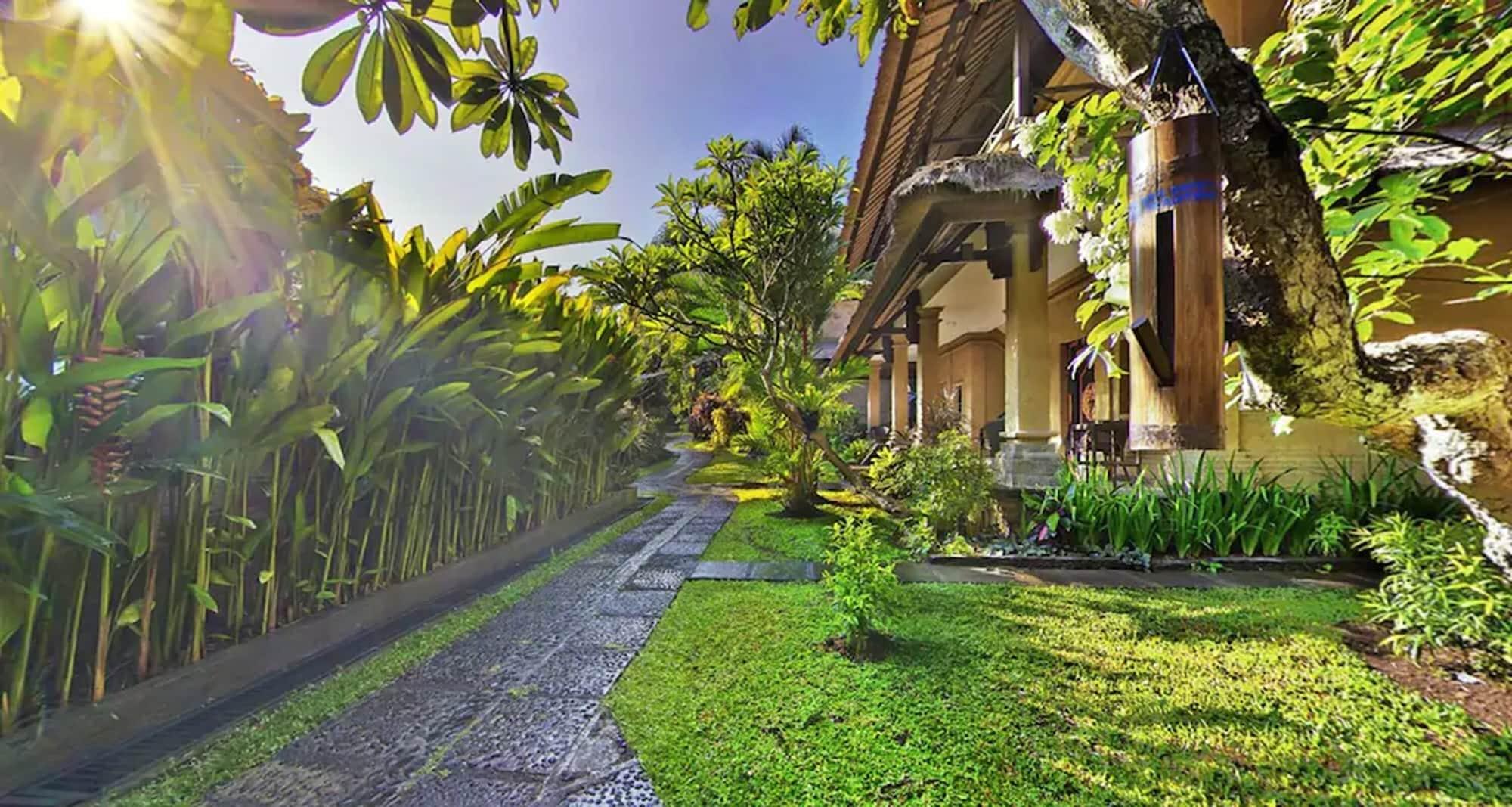 Hotel Bali Agung Village - Chse Certified 3*