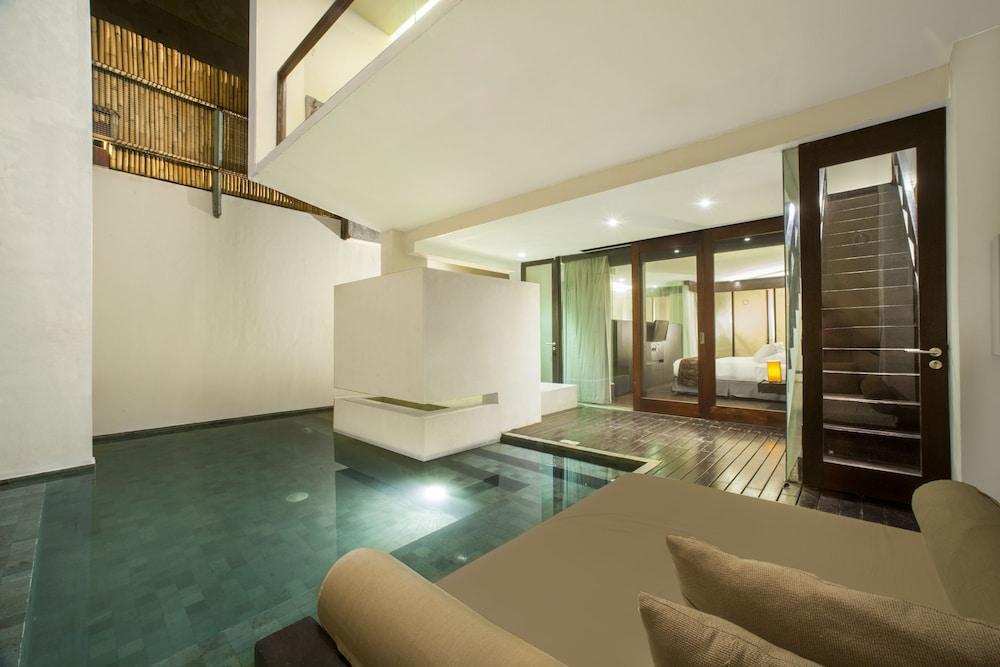 Taum Bali 4*
