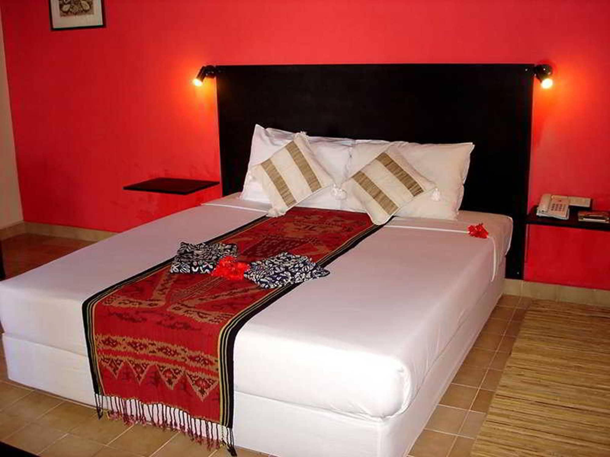 Hotel The Benoa Front &